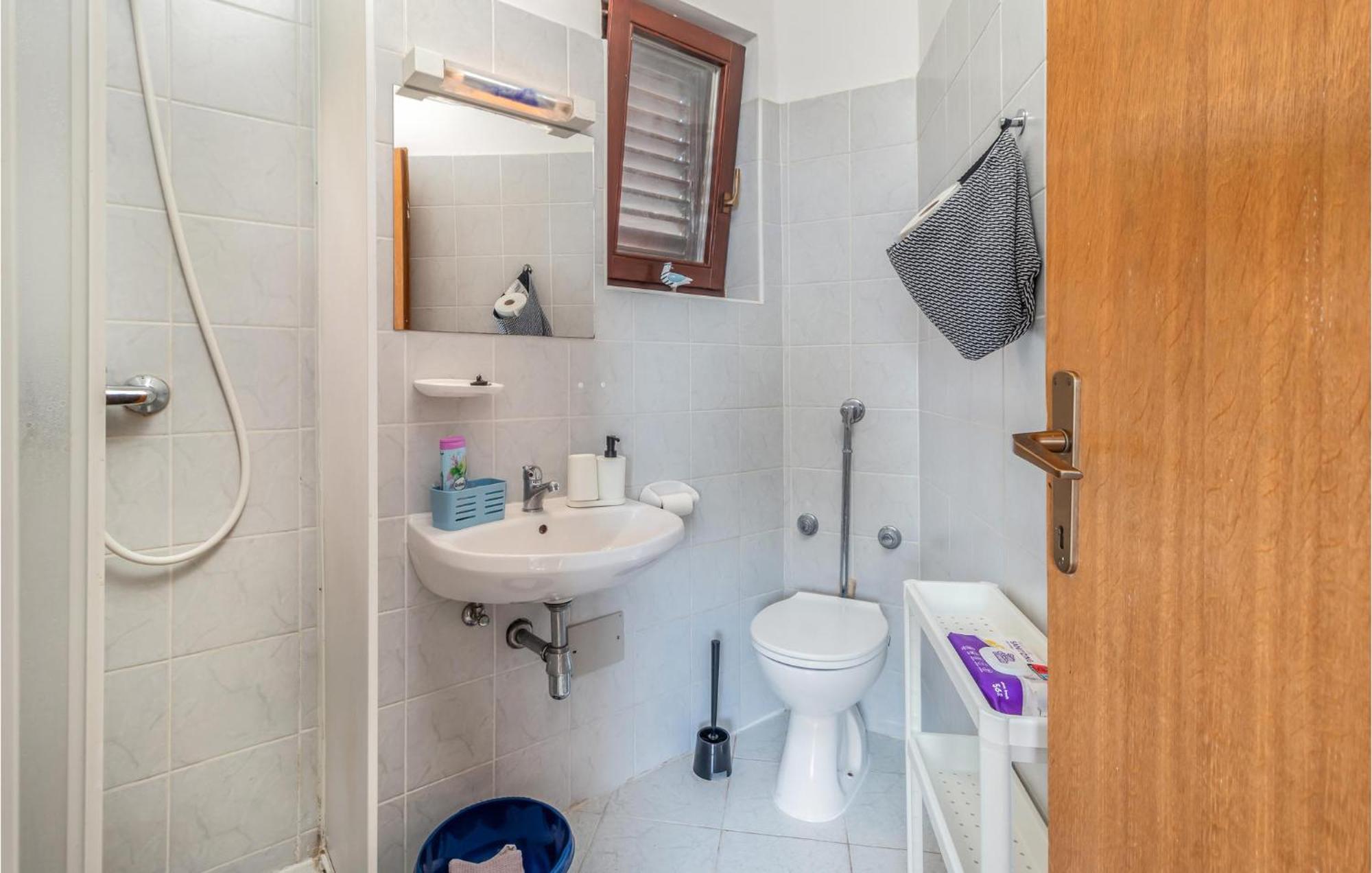 Nice Apartment In Rijeka With House Sea View 外观 照片