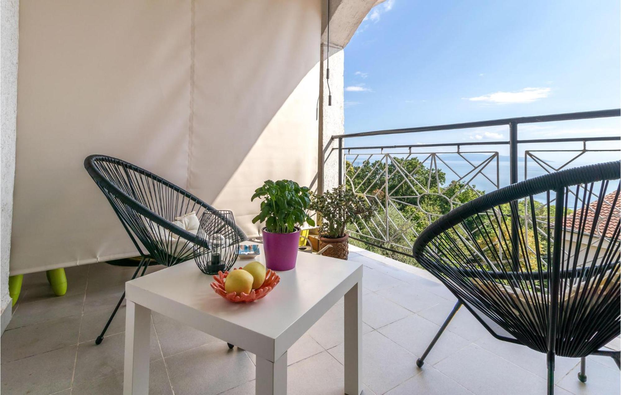 Nice Apartment In Rijeka With House Sea View 外观 照片