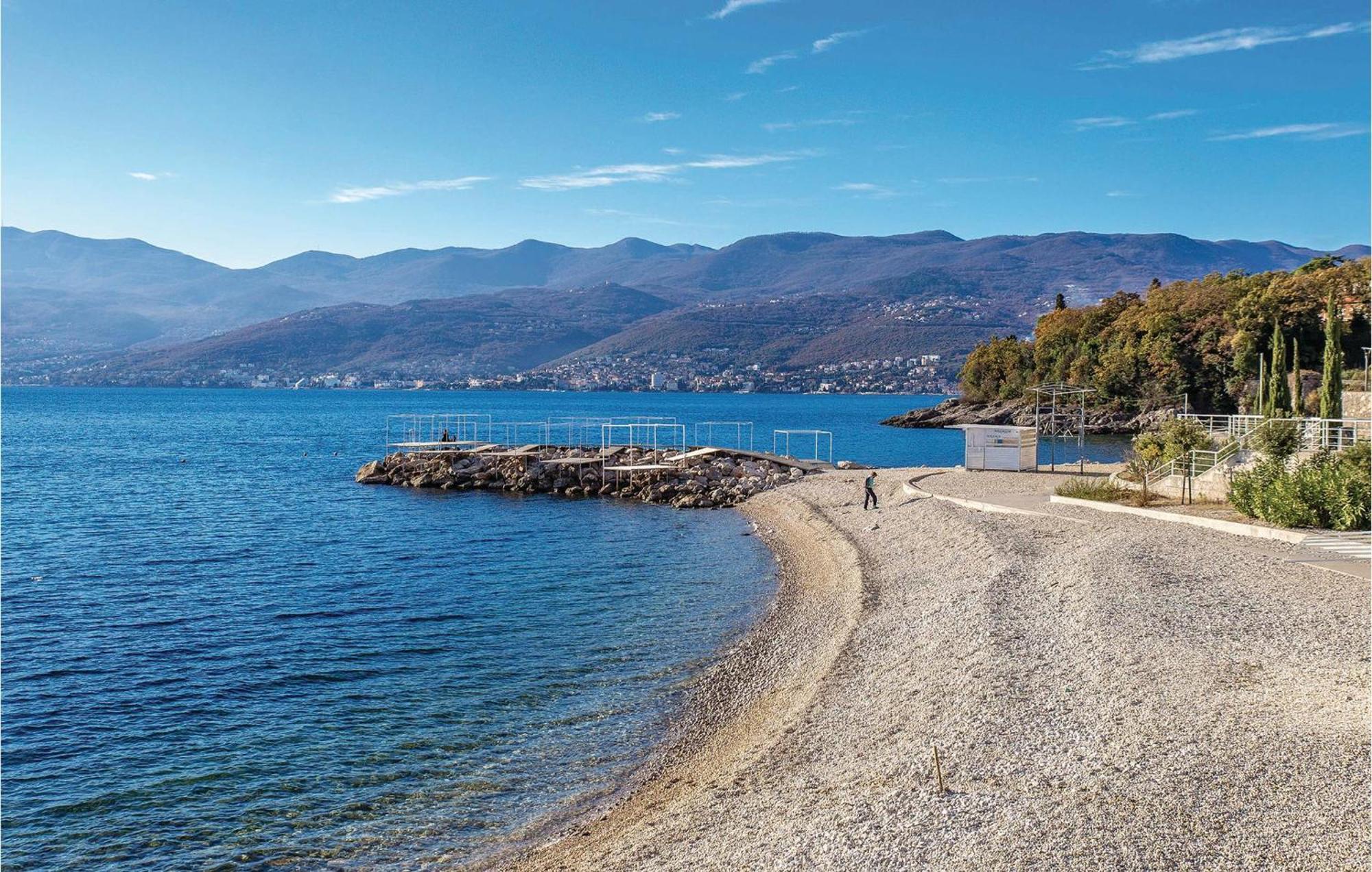 Nice Apartment In Rijeka With House Sea View 外观 照片